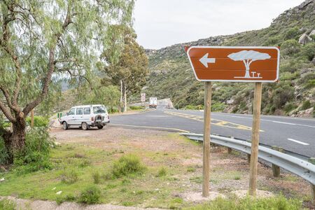 VANRHYNS PASS, SOUTH AFRICA - AUGUST 12, 2015: Picnic spot on the Vanrhyns Pass between Nieuwoudtville and Vanrhynsdorpのeditorial素材
