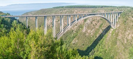 BLOUKRANS BRIDGE, SOUTH AFRICA - MARCH 2, 2016: The Bloukrans Bridge, at 216 meter above the Bloukrans River, the highest bridge in Africa and site of the worlds highest commercial bungee jumpのeditorial素材