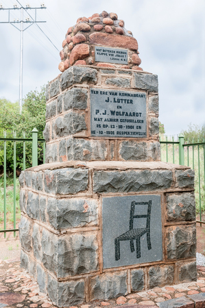 MIDDELBURG, SOUTH AFRICA - MARCH 8, 2016: A monument for two Boer commanders in the Second Anglo-Boer War, who were executed, tied to a chair, by the British troops at this spotのeditorial素材