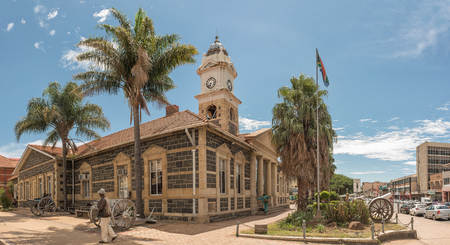 LADYSMITH, SOUTH AFRICA - MARCH 21, 2018: A street scene, with the historic town hall and cannons from the Anglo Boer War, in Ladysmith in the Kwazulu-Natal Provinceのeditorial素材