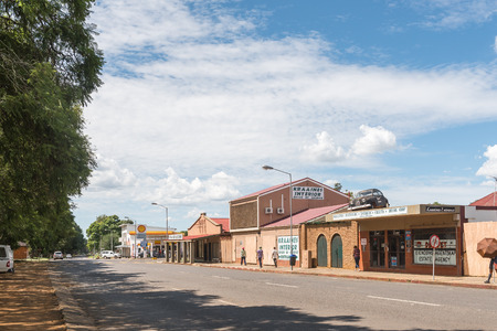 GLENCOE, SOUTH AFRICA - MARCH 21, 2018: A street view, with businesses, people and vehicles, in Glencoe in the Kwazulu-Natal Provinceのeditorial素材