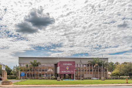 DUNDEE, SOUTH AFRICA - MARCH 21, 2018: Offices of the Endumeni Municipality in Dundee in the Kwazulu-Natal Province. Dundee is part of this municipalityのeditorial素材