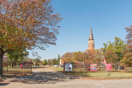 BETHAL, SOUTH AFRICA - MAY 2, 2019: A street scene, with the Dutch Reformed Mother Church, in Bethal, in the Mpumalanga Provinceのeditorial素材