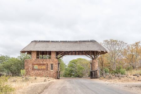 KRUGER NATIONAL PARK, SOUTH AFRICA - MAY 11, 2019: Entrance gate of the Mopani Rest Camp in the Kruger National Parkのeditorial素材