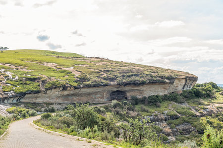 WITSIESHOEK, SOUTH AFRICA - MARCH 4, 2020: The road to the start of the Sentinel hiking trail to the Tugela Fallsのeditorial素材
