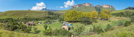 ROYAL NATAL NATIONAL PARK, SOUTH AFRICA - MARCH 15, 2020:  Panoramic view of the Mahai area. The campsite and Dooley Hills are visible with the Amphitheatre in the backのeditorial素材