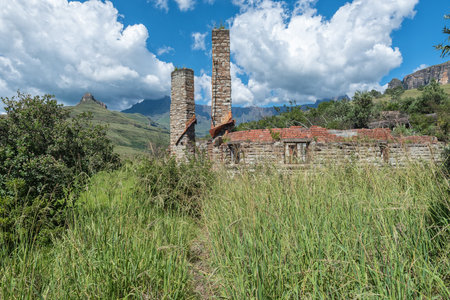 ROYAL NATAL NATIONAL PARK, SOUTH AFRICA - MARCH 15, 2020: Part of the ruins of the historic hotel. The Amphitheatre is visible in the backのeditorial素材