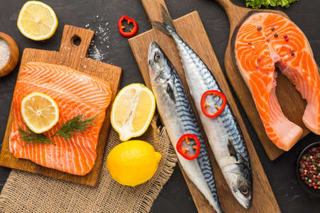 lemon slices salmon arrangementの写真素材