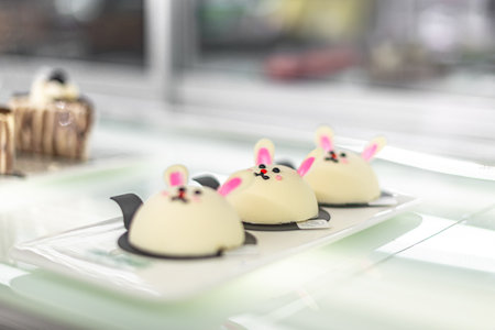 Exquisite Western cakes and desserts are on a white plateの写真素材