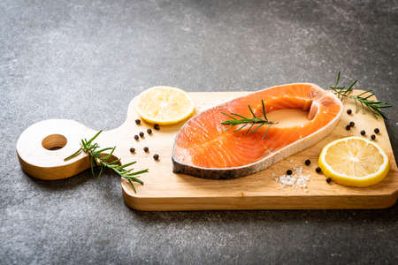 fresh raw salmon fillet steakの写真素材