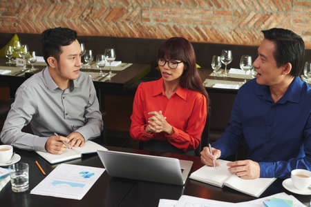 Sharing ideasの写真素材