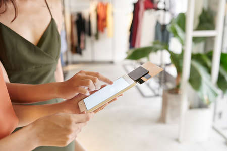 Paying with cardの写真素材