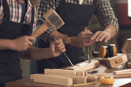 Using chiselの写真素材