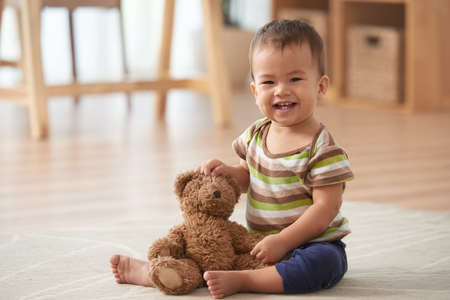 Adorable kidの写真素材