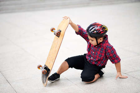 Playing skateboarderの写真素材