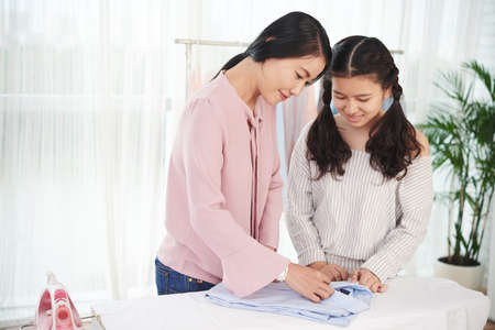 Fold it like thisの写真素材