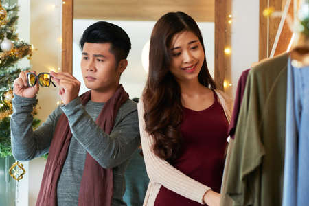 Shopping coupleの写真素材