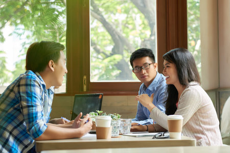 Students discussing project