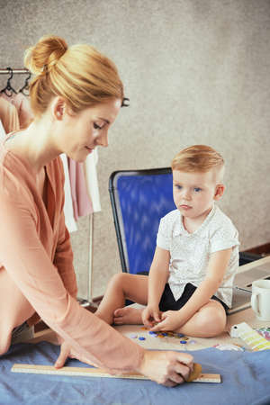 Waiting for motherの写真素材