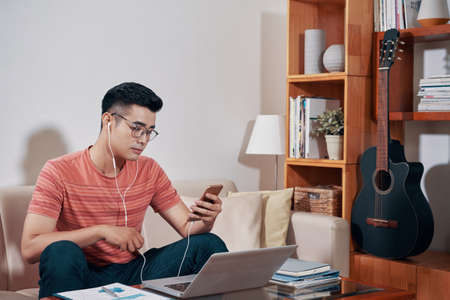 Businessman working from homeの写真素材