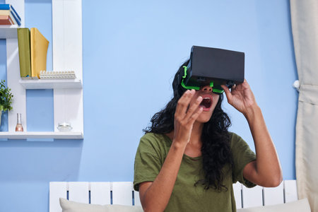 Experiencing virtual reality