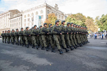 Kiev, Ukraine - 24 aug 2014. Military parade for the Ukrainian Independence Dayのeditorial素材