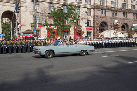 Kiev, Ukraine - 24 aug 2014. Military parade for the Ukrainian Independence Dayのeditorial素材