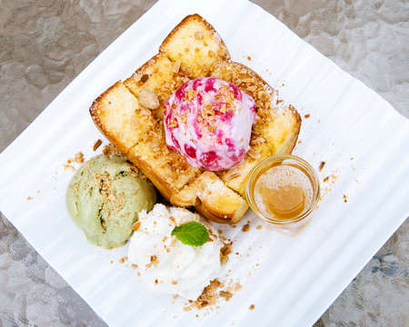 ice cream with honey toastの写真素材