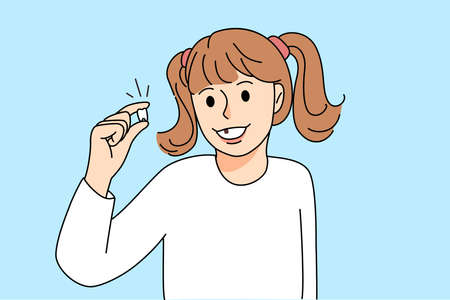 Smiling little girl show baby toothのイラスト素材