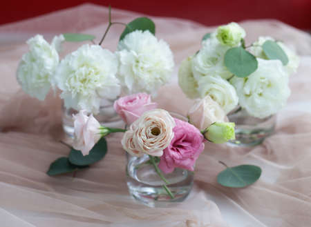 delightful bouquet of white and pink colors in a gift boxの写真素材