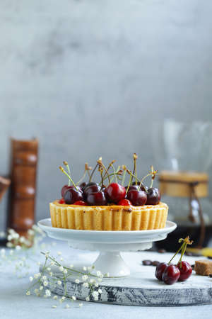 dessert mini tart with cottage cheese, berries and fruitsの写真素材