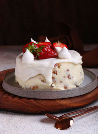 cottage cheese pie with fresh strawberries