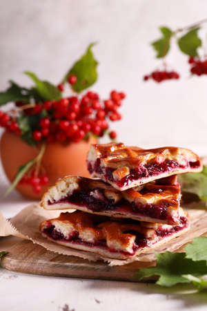 homemade berry pie on the tableの写真素材