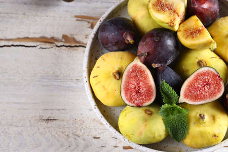 organic ripe figs sweet dessertの写真素材