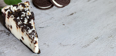 classic dessert cheesecake with fresh berriesの写真素材