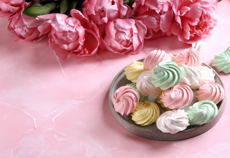 protein meringue cookies for dessert and treatsの写真素材