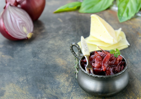 caramelized onion confit jam for appetizerの写真素材