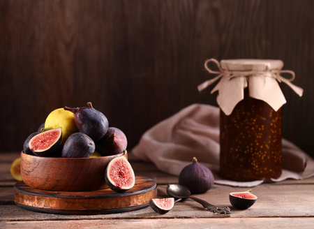 natural organic fig jam and fresh berriesの写真素材