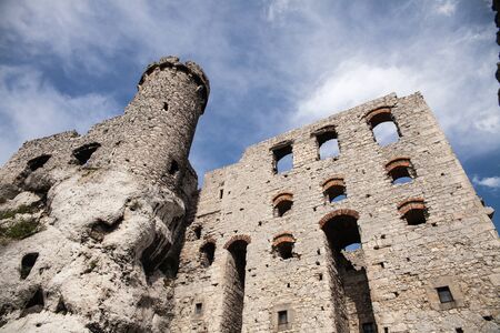 Ogrodzieniec, Podzamcze / Poland - May 5, 2018: Ogrodzieniec Castle in the village Podzamcze. Ruins of the castle on the upland, Jura Krakowsko-Czestochowska. The Trail of the Eagle's Nests.Ogrodzieniec, Podzamcze / Poland - May 5, 2018: Ogrodzieniec Castのeditorial素材