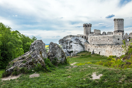 OGRODZIENIEC, PODZAMCZE, 5 MAY, 2018; Ogrodzieniec Castle in the village Podzamcze. Ruins of the castle on the upland, Jura Krakowsko-Czestochowska. The Trail of the Eagle's Nests.のeditorial素材