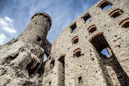 Ogrodzieniec, Podzamcze / Poland - May 5, 2018: Ogrodzieniec Castle in the village Podzamcze. Ruins of the castle on the upland, Jura Krakowsko-Czestochowska. The Trail of the Eagle's Nests.Ogrodzieniec, Podzamcze / Poland - May 5, 2018: Ogrodzieniec Castのeditorial素材