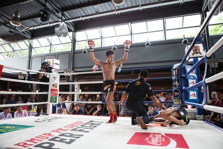 CHIANGMAI , THAILAND - JUN 18 2016: Unidentified players in Muaythai " Warmup PK group Super Fight"のeditorial素材