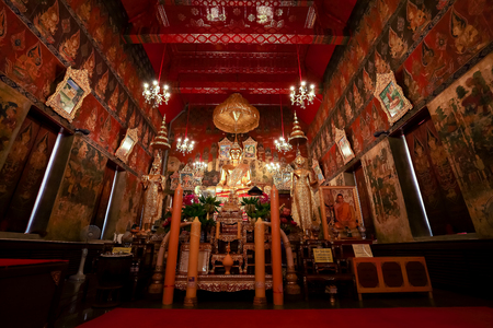 Buddha image at Wat Dusidaram Woravihara, Bangkok, Thailand.のeditorial素材