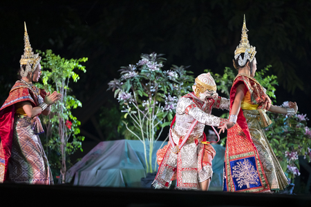 CHIANG MAI, THAILAND - JAN 26, 2019 : Thailand Dancing in masked perform a Thai classic masked ballet ( Khon ), unidentified actors are showing in the traditional Thai dancing at Three Kings Monument.のeditorial素材