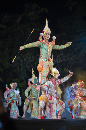 CHIANG MAI, THAILAND - JAN 26, 2019 : Thailand Dancing in masked perform a Thai classic masked ballet ( Khon ), unidentified actors are showing in the traditional Thai dancing at Three Kings Monument.のeditorial素材