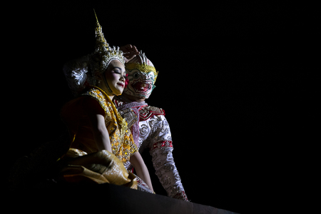 CHIANG MAI, THAILAND - JAN 26, 2019 : Thailand Dancing in masked perform a Thai classic masked ballet ( Khon ), unidentified actors are showing in the traditional Thai dancing at Three Kings Monument.のeditorial素材