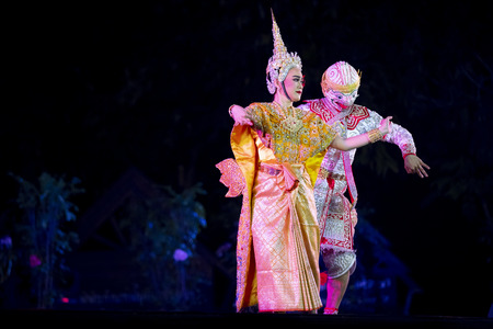 CHIANG MAI, THAILAND - JAN 26, 2019 : Thailand Dancing in masked perform a Thai classic masked ballet ( Khon ), unidentified actors are showing in the traditional Thai dancing at Three Kings Monument.のeditorial素材