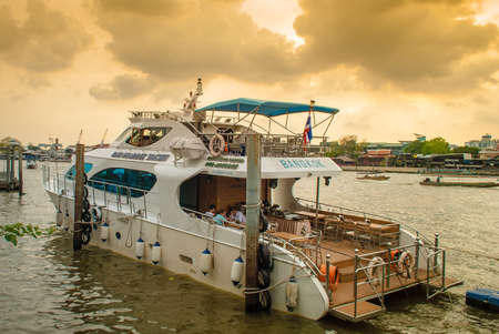 Boat Thamaharaj Pier bangkok thailandのeditorial素材