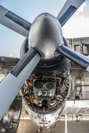 Military transporter as a turboprop aircraft