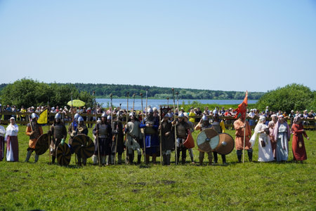 Ulyanovsk, Russia - July 16, 2022: historical Festival (The Great Volga Way). historical reconstruction. ancient people. Middle Ages. Reconstruction of ancient battles and everyday life.のeditorial素材